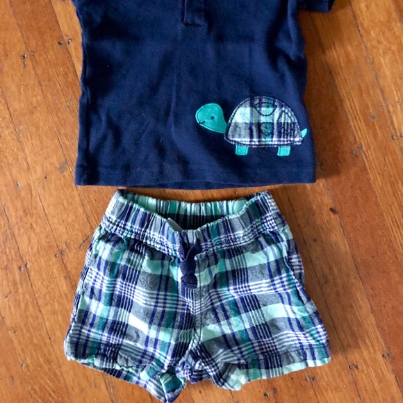 Carters, 2-piece outfit 6 mo. - Picture 2 of 2